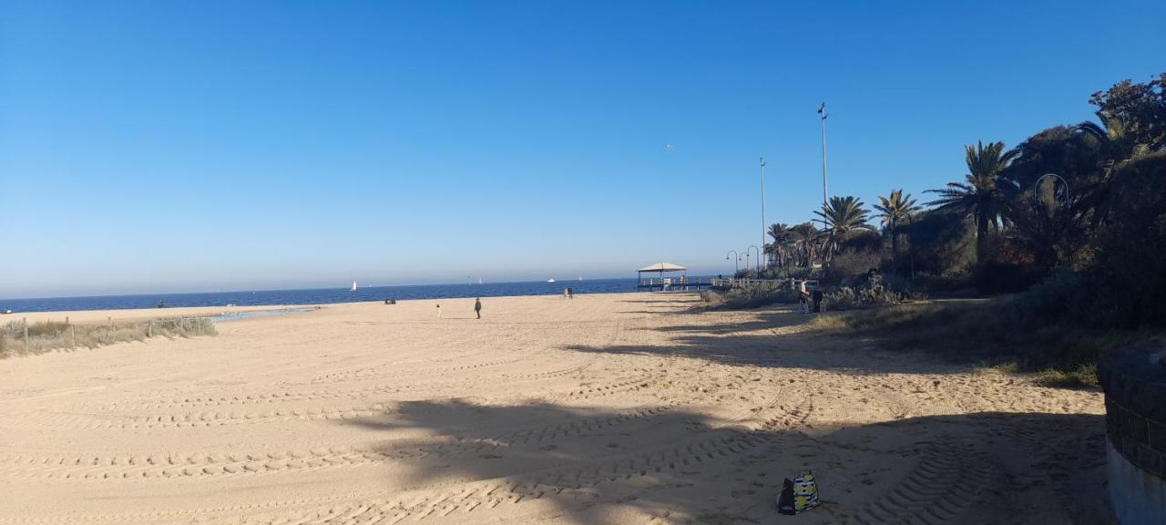 Beautiful Apartment 100Mts Near The Beach In Port ملبورن المظهر الخارجي الصورة